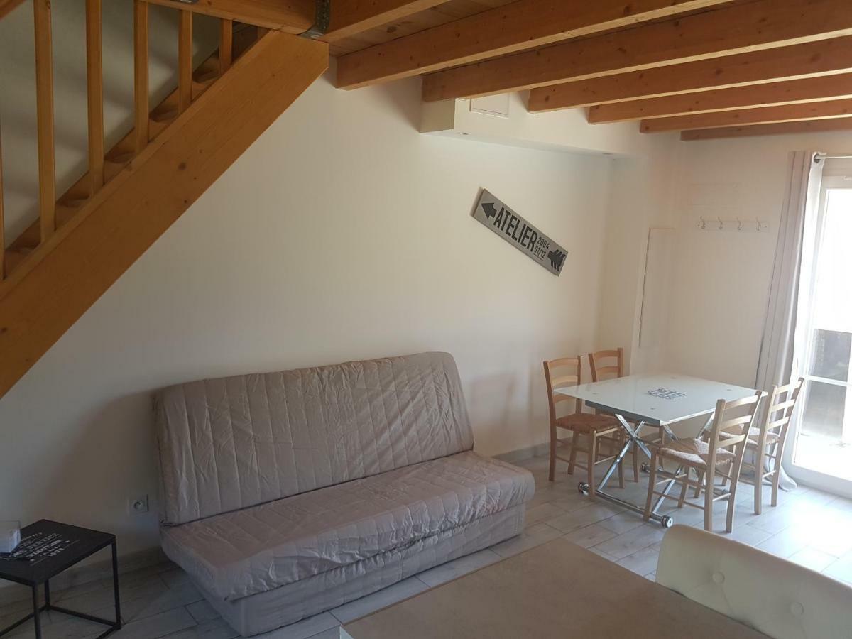 Residence E Scaravaglie Corte  Luaran gambar
